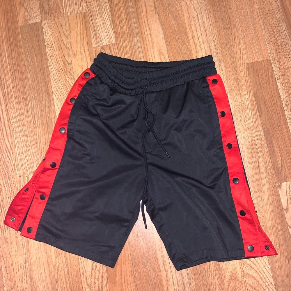 Unisex snap button basketball shorts